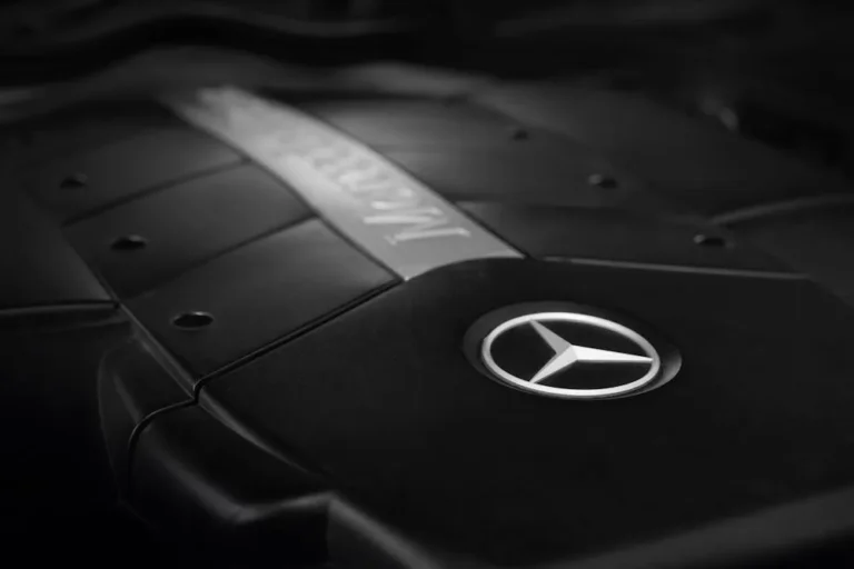 Mercedes-Benz engine cover